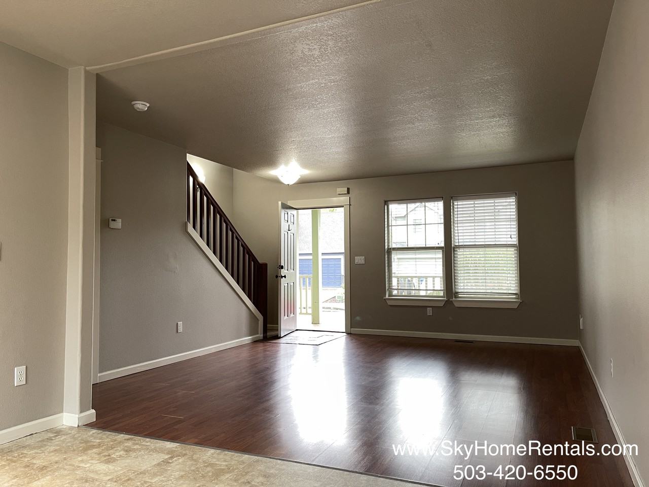 282 Laurine Street Northeast - Photo 5 of 20