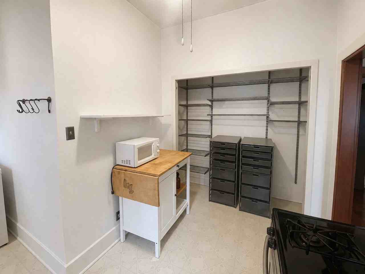 4213 Avenue C - Photo 5 of 22