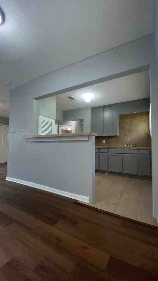 4204 Wayside Ave - Photo 6 of 12