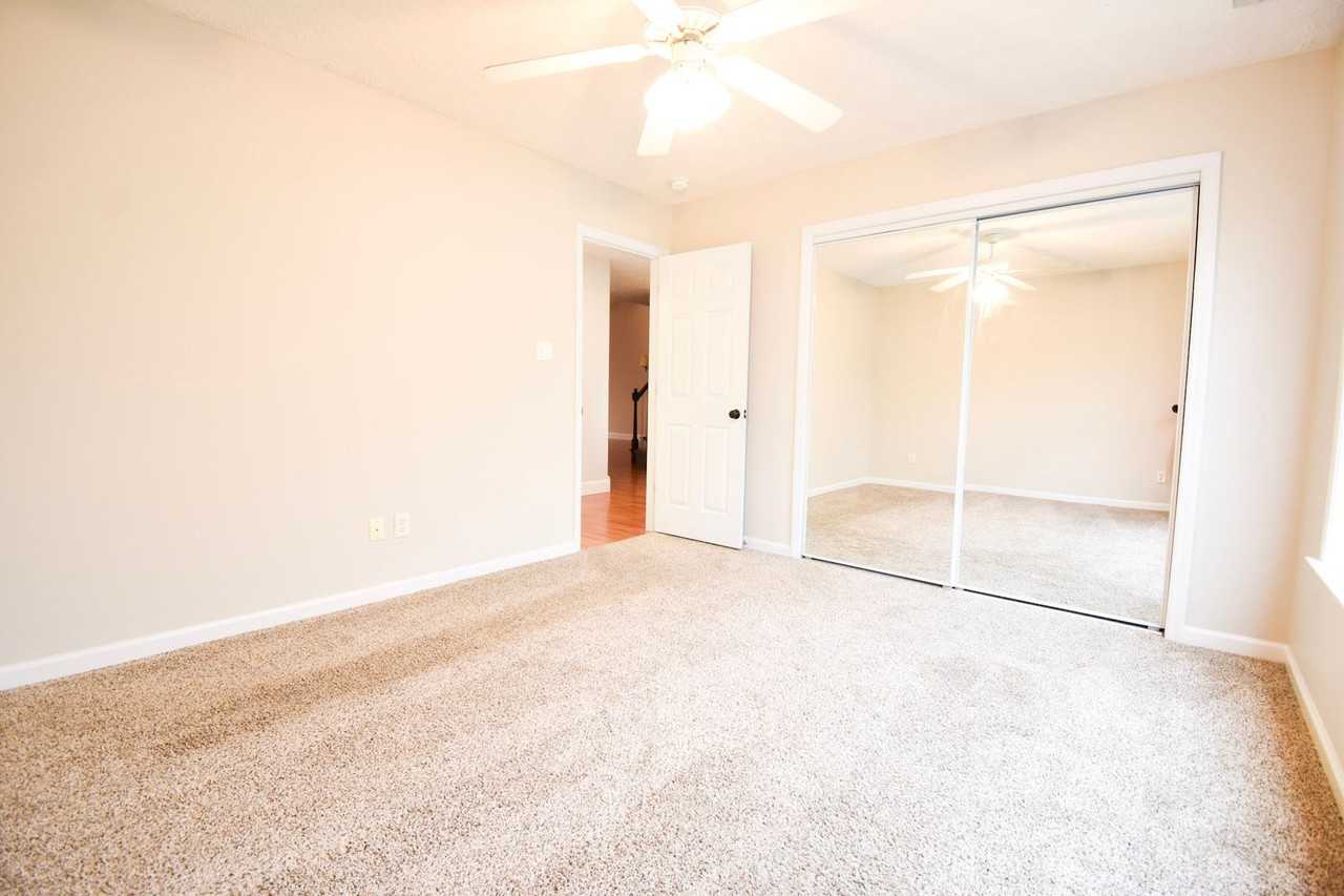 2812 Bolla Dr - Photo 7 of 33