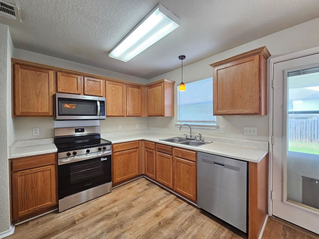 5311 Donegal Bay Ct - Photo 3 of 25