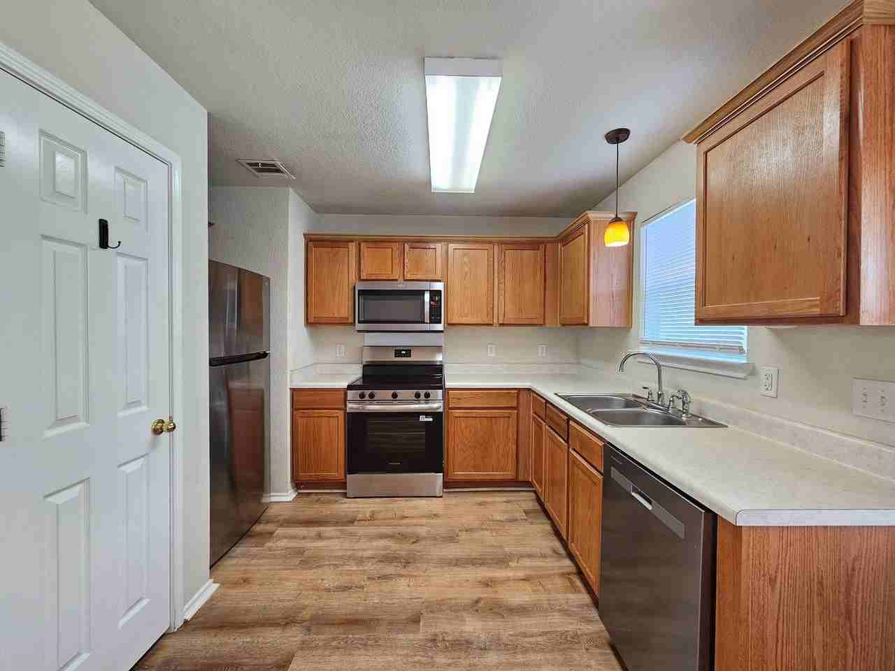 5311 Donegal Bay Ct - Photo 4 of 25