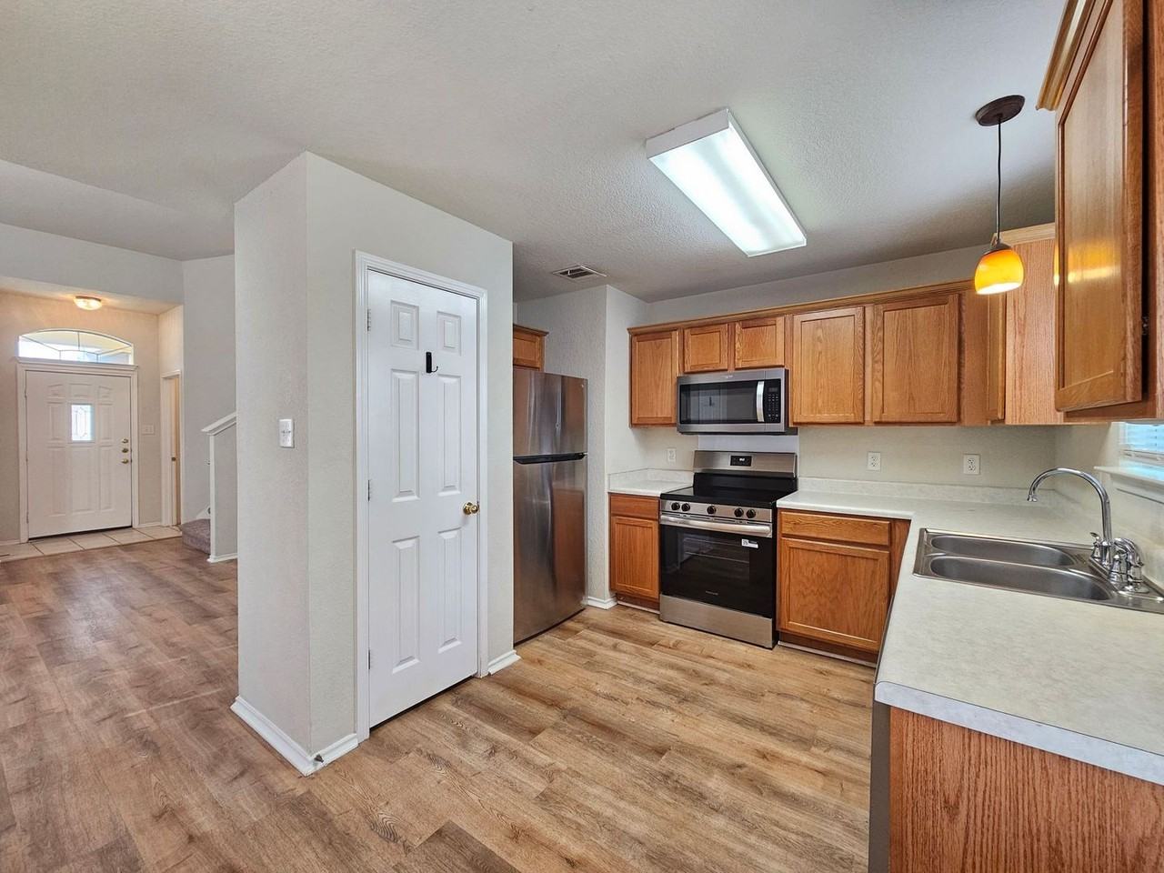 5311 Donegal Bay Ct - Photo 5 of 25