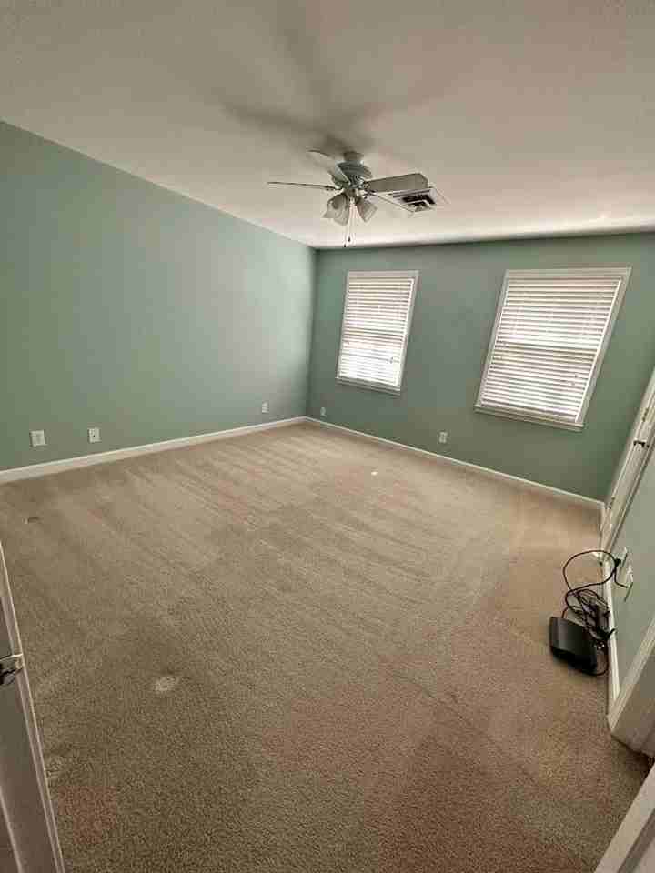 305 Hanover Arms Ct - Photo 2 of 9