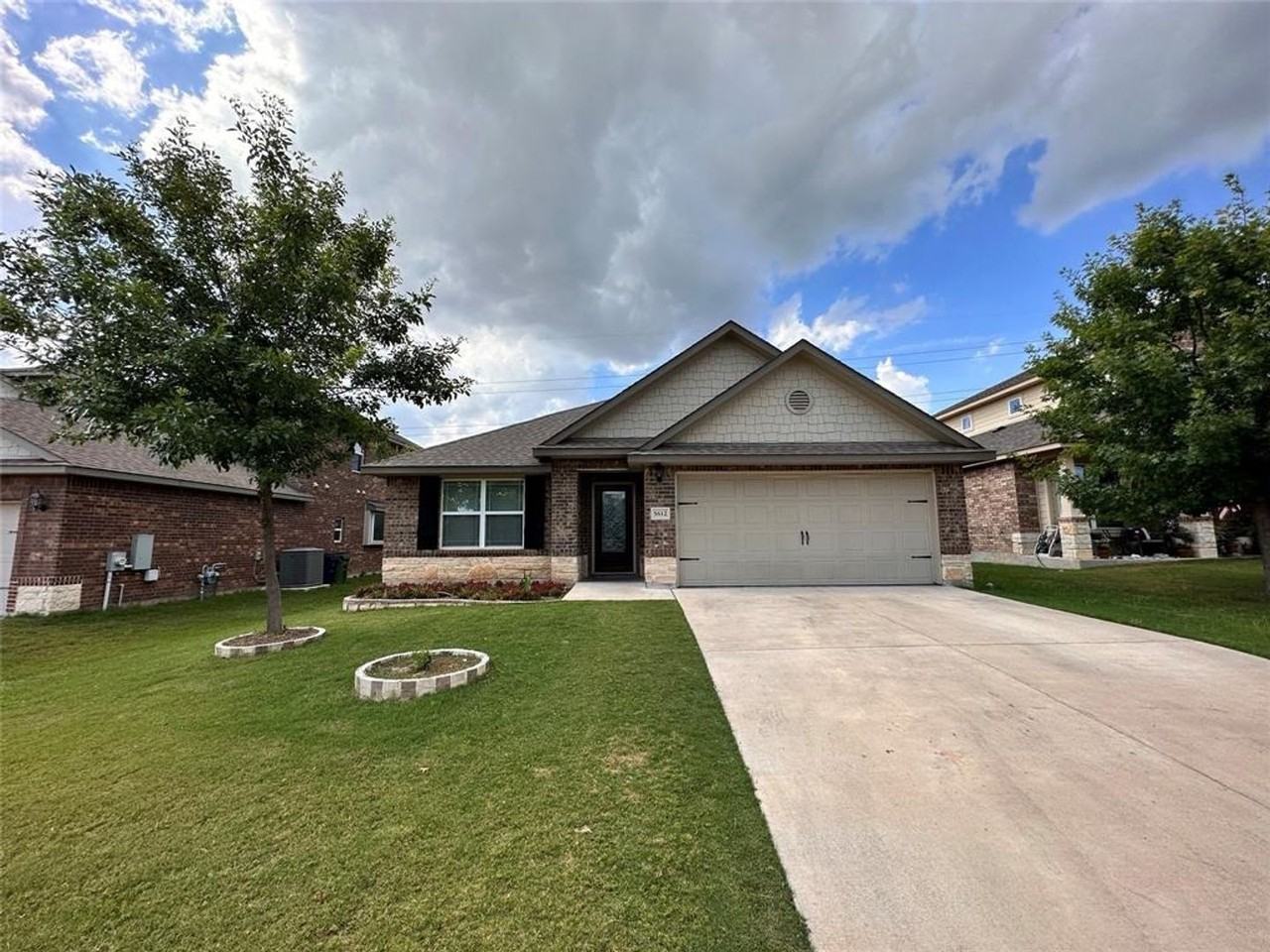 5612 Sabbia Dr - Photo 2 of 38