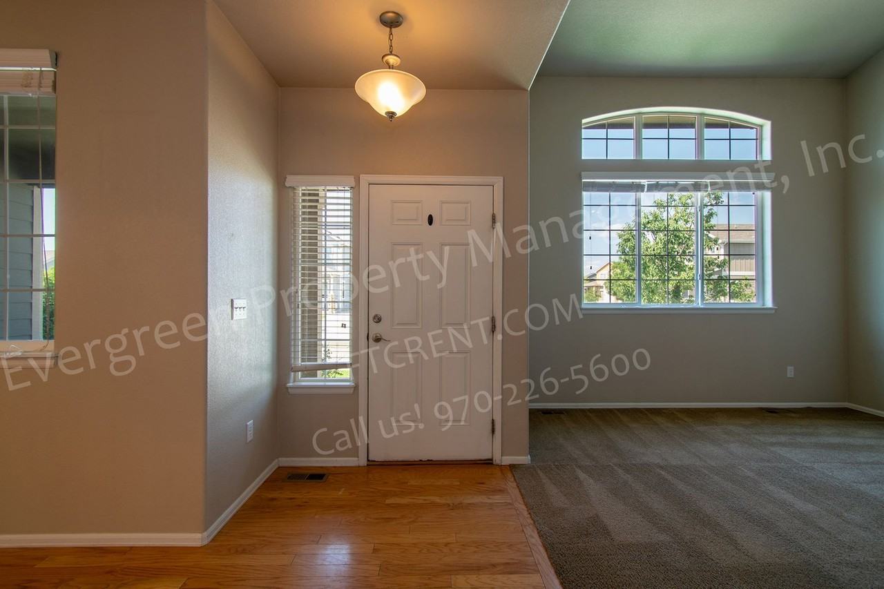 2802 Exmoor Ln - Photo 6 of 50