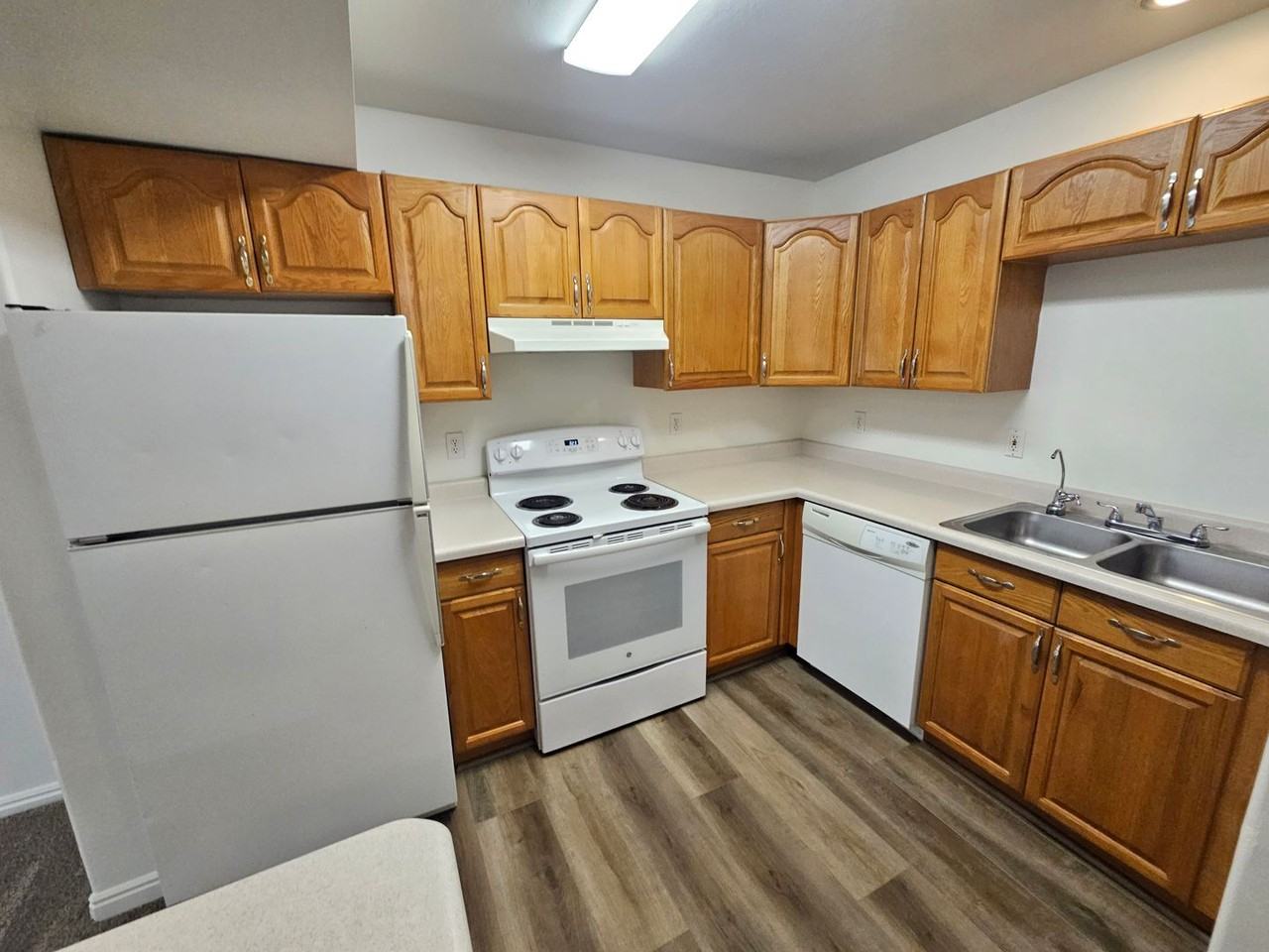 121 W 100 N - Photo 3 of 32