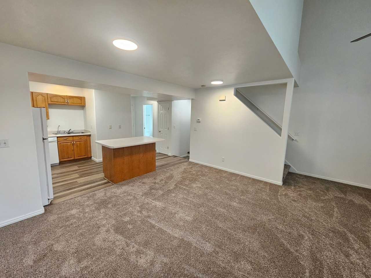 121 W 100 N - Photo 7 of 32