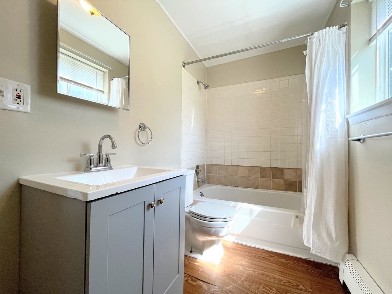 367 Elmwood Avenue - Photo 7 of 15