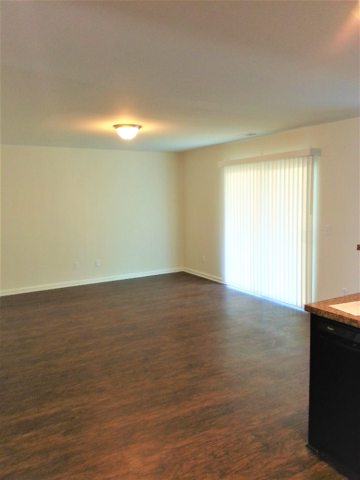 9 Millie Ct - Photo 3 of 12