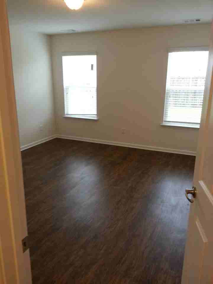 9 Millie Ct - Photo 7 of 12