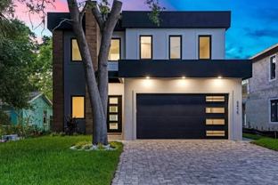 2475 Bay St - Photo 1 of 1