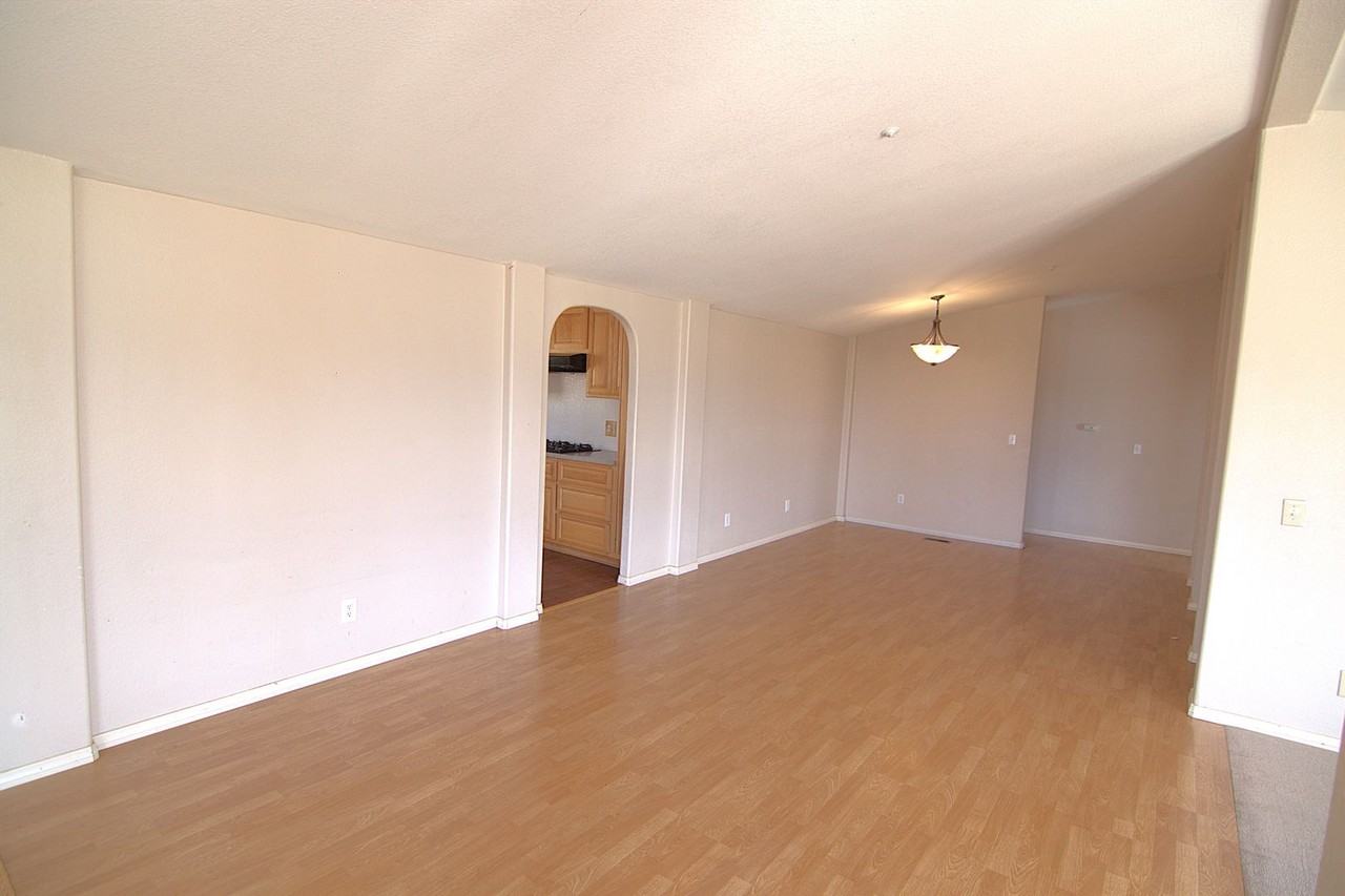 35850 Via Famero Dr - Photo 4 of 16