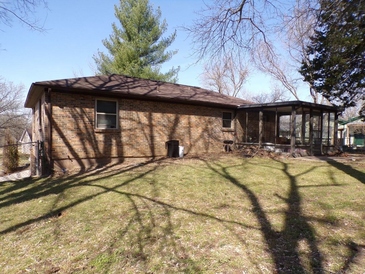 3380 S Brampton Ln - Photo 3 of 14