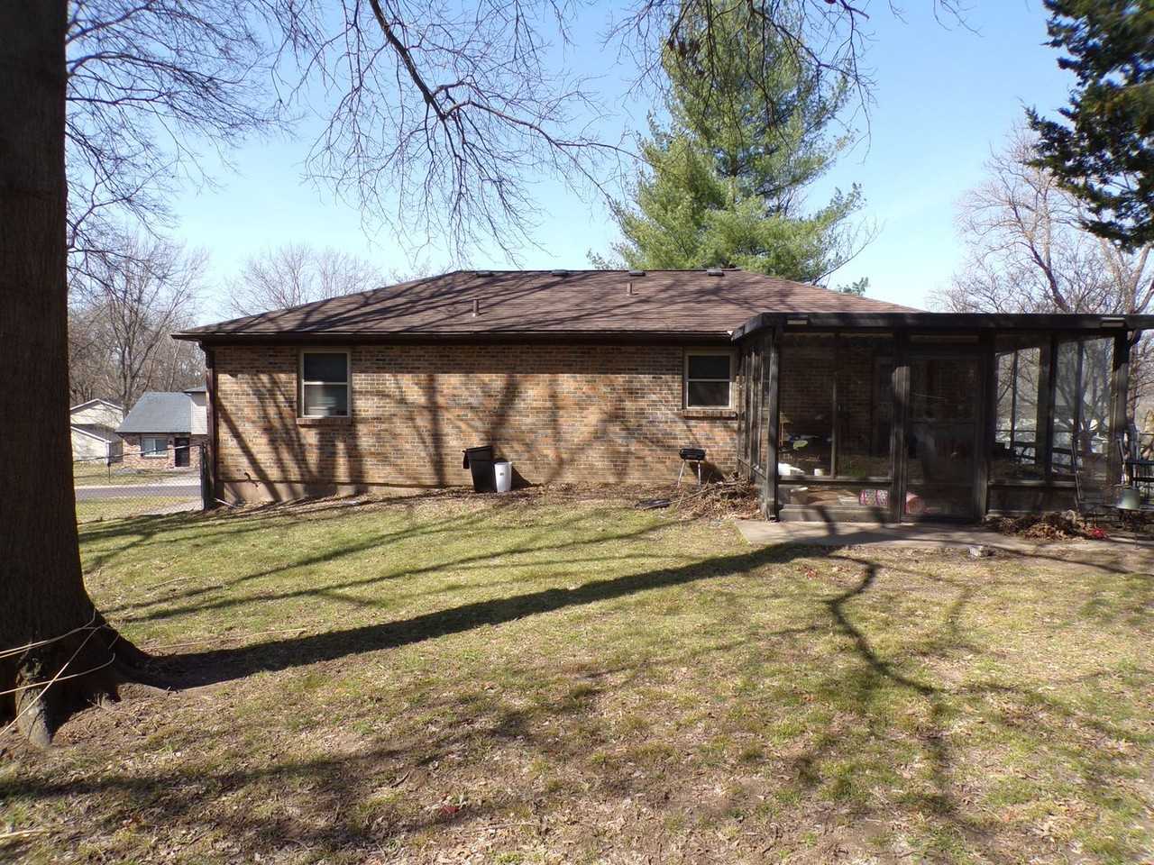 3380 S Brampton Ln - Photo 4 of 14