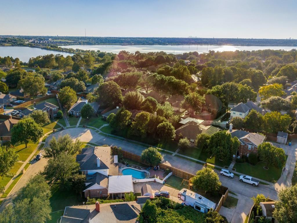 3913 Baywatch Dr #NA - Photo 4 of 43