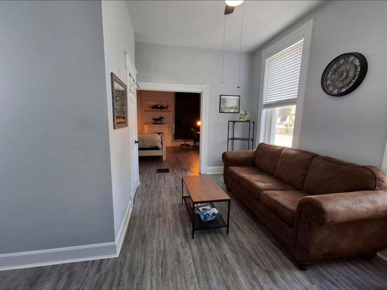 213 Adela Ave - Photo 5 of 28