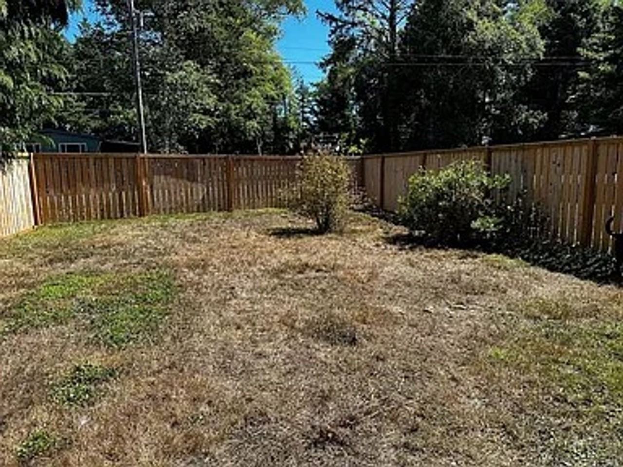 23901 Isle Pl - Photo 3 of 15