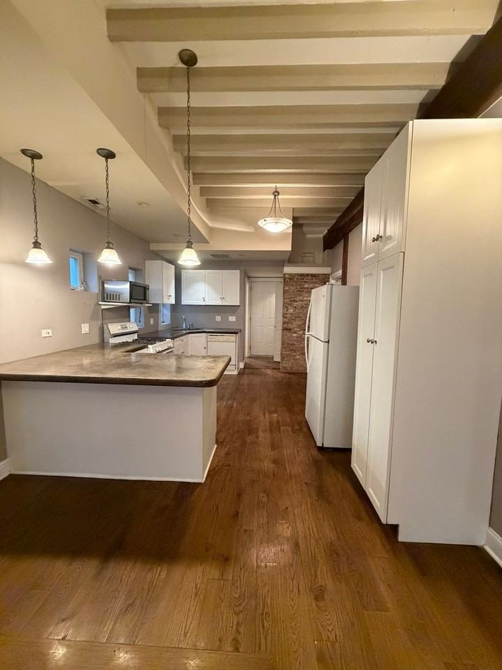 1357 N Wolcott Ave #1 - Photo 7 of 22