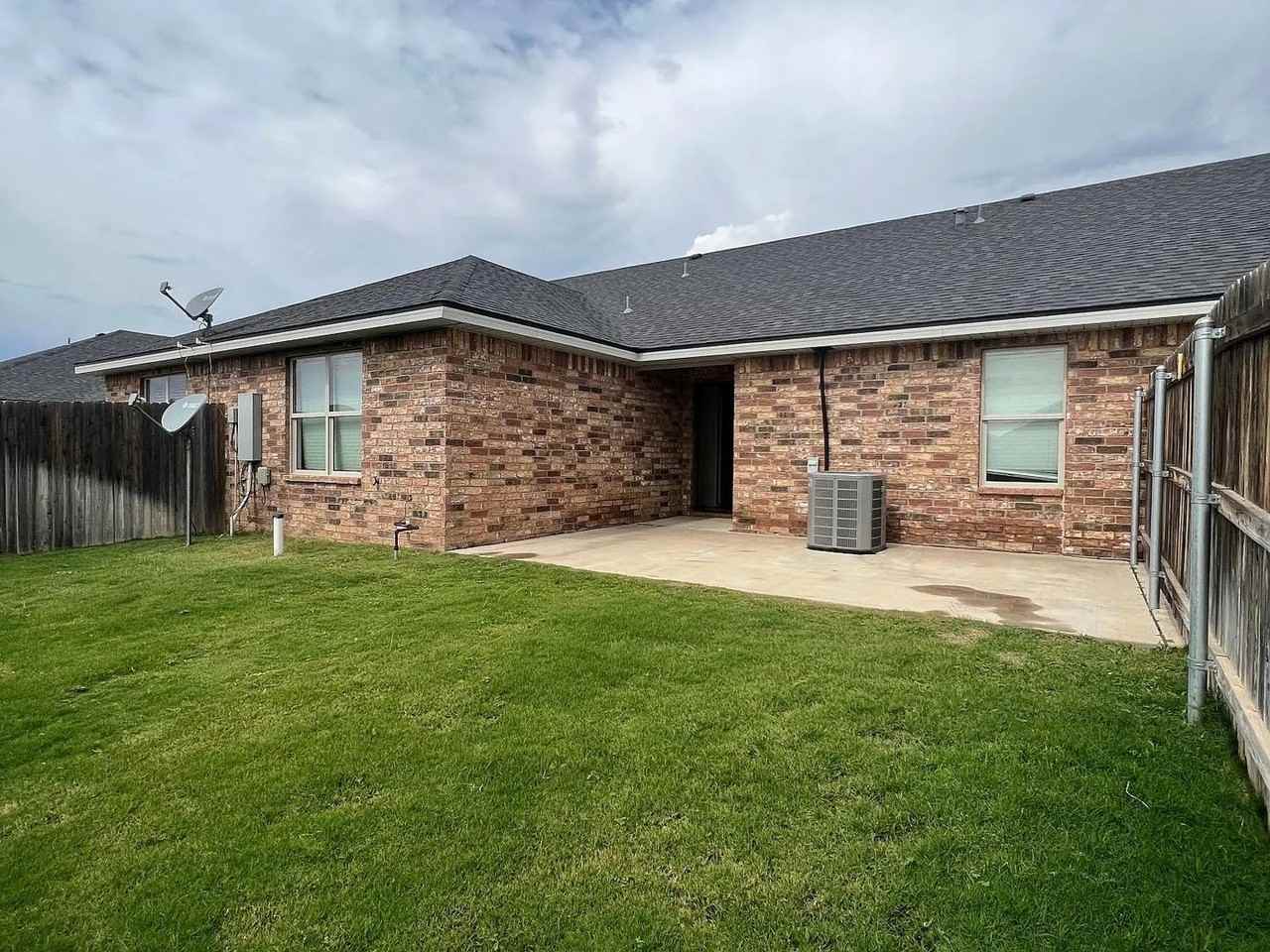 6801 67th St - Photo 6 of 6