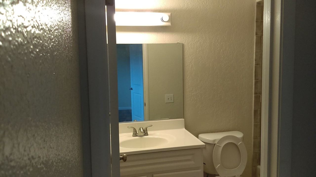 6058 Margo Dr - Photo 5 of 10