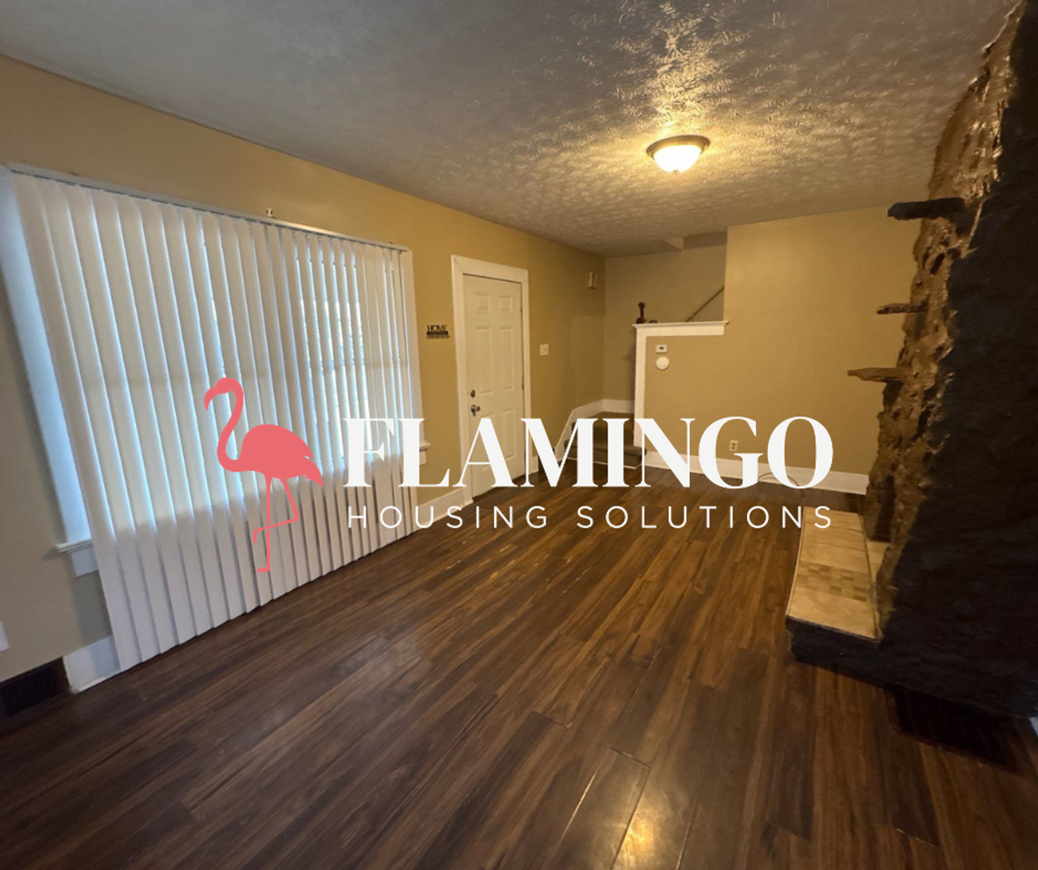 725 Maplehurst Ave - Photo 4 of 15