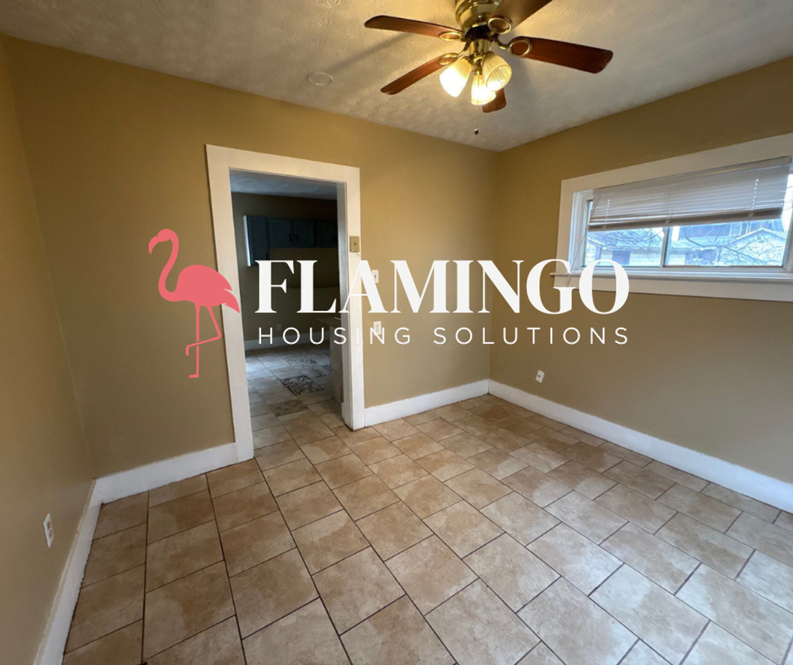 725 Maplehurst Ave - Photo 6 of 15