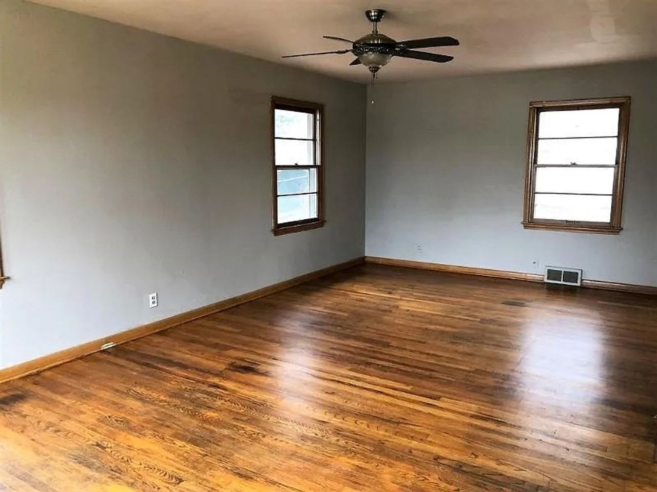 336 Beverly Dr - Photo 3 of 18