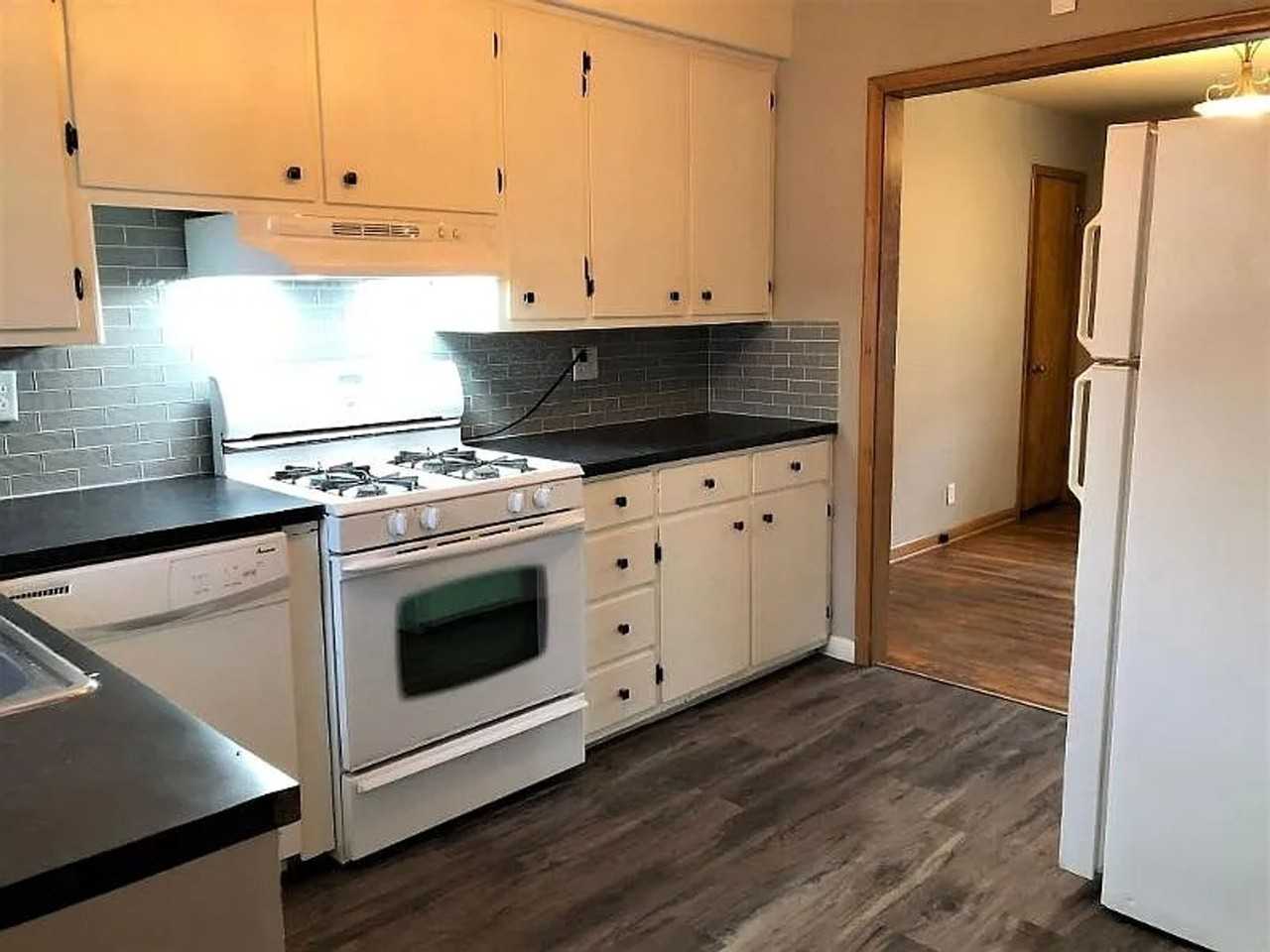 336 Beverly Dr - Photo 7 of 18