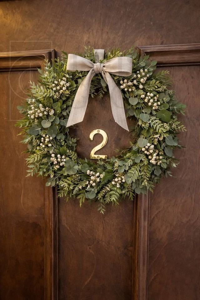 670 - Photo 2 of 32