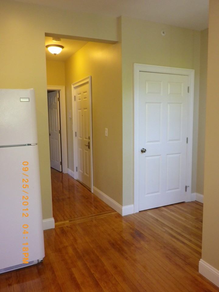 12 Bacon St #3 - Photo 5 of 11