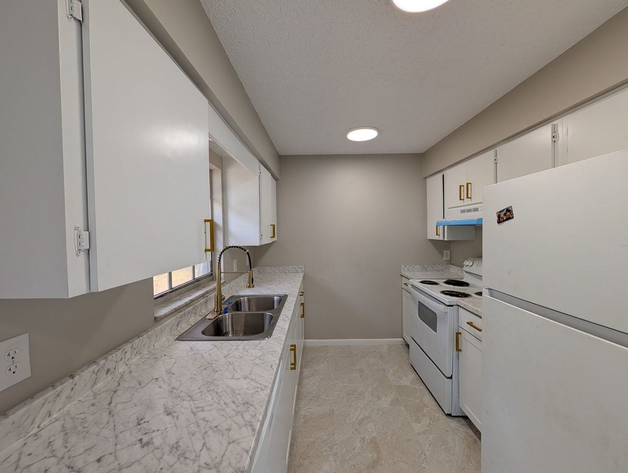 3340 Ne 56th Ave - Photo 6 of 8