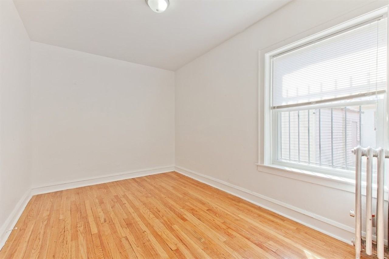 11932 S Stewart Ave Chicago, IL 60628 - Photo 4 of 16