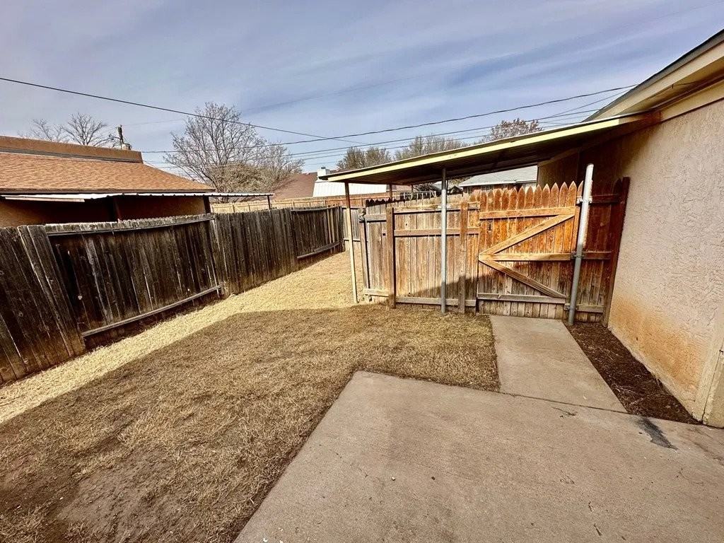 4418 Fairgate Dr #NA - Photo 2 of 14