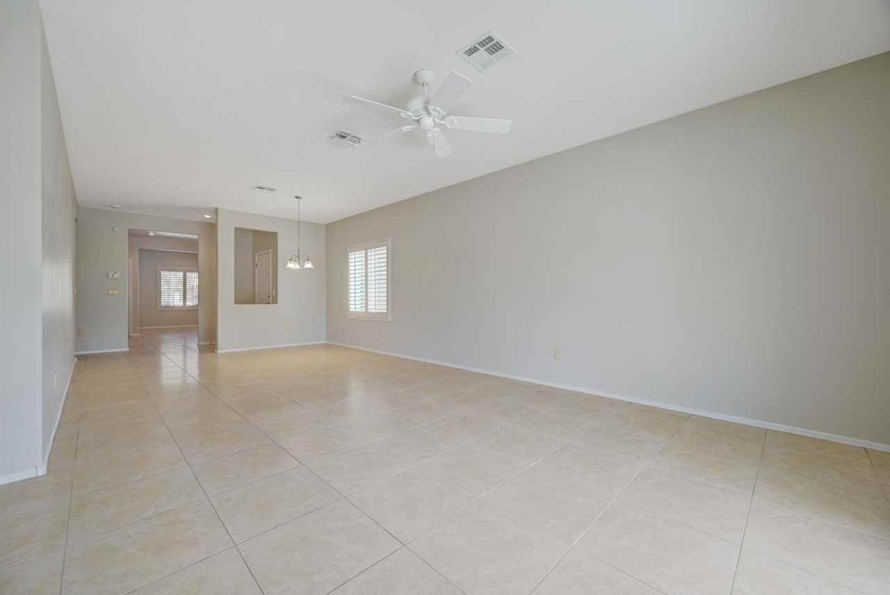 7925 Fantail Dr - Photo 7 of 50