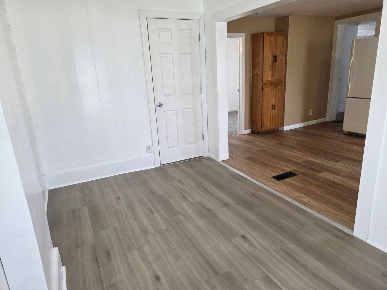 614 Maple Row - Photo 4 of 12