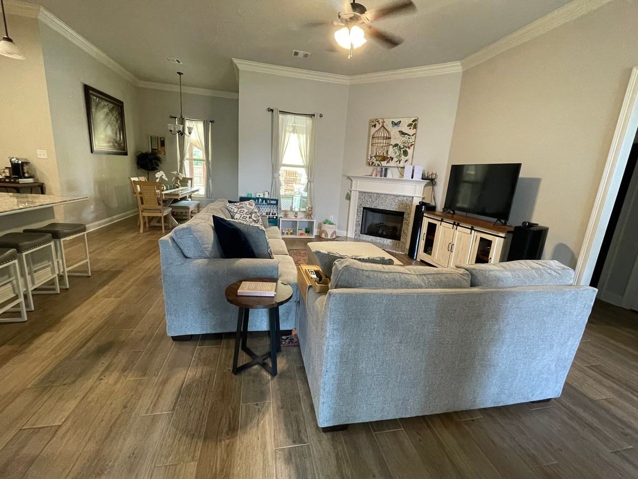 9624 Lockheed Dr - Photo 6 of 40