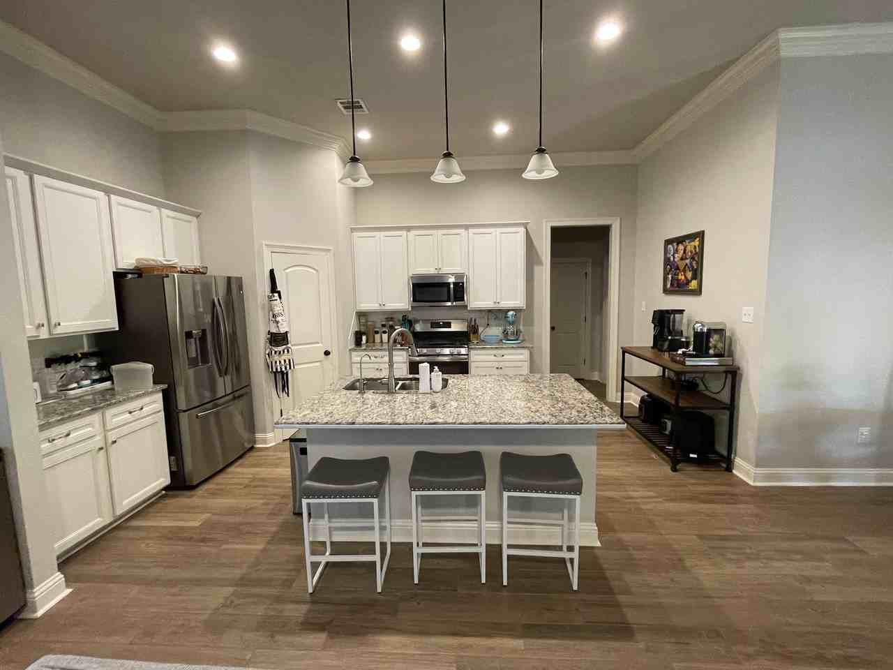 9624 Lockheed Dr - Photo 7 of 40