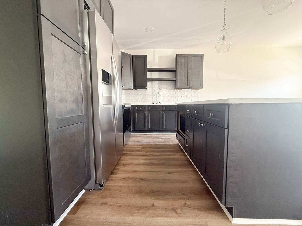 1337 Meridian St - Photo 6 of 35