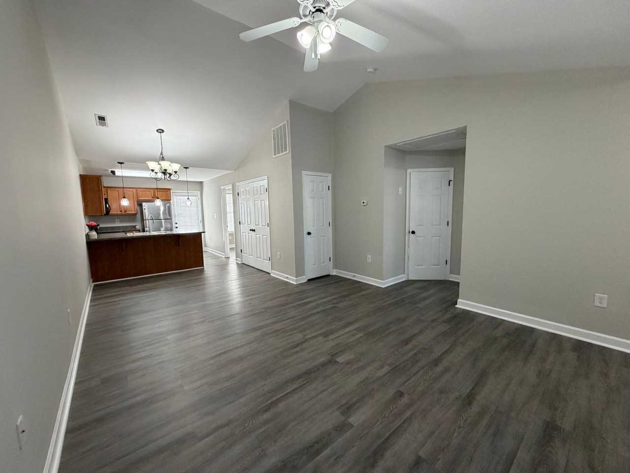 1029 Duncan Chase Ln - Photo 6 of 20