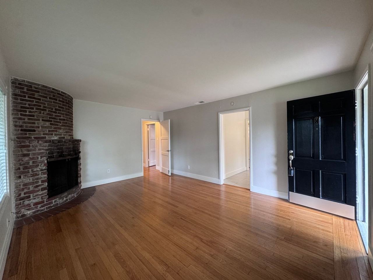 562 Lagomarsino Way - Photo 2 of 13