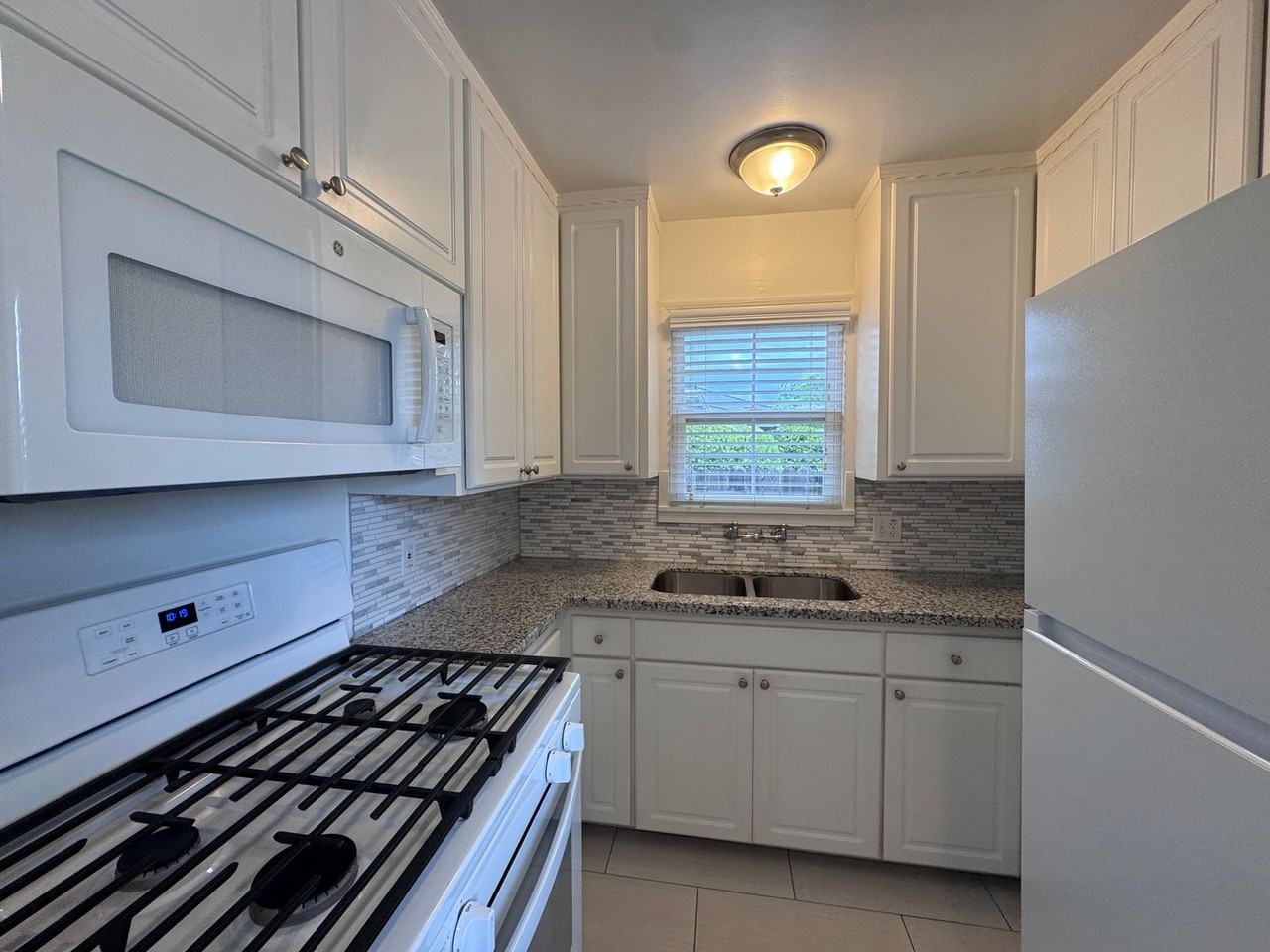 562 Lagomarsino Way - Photo 5 of 13