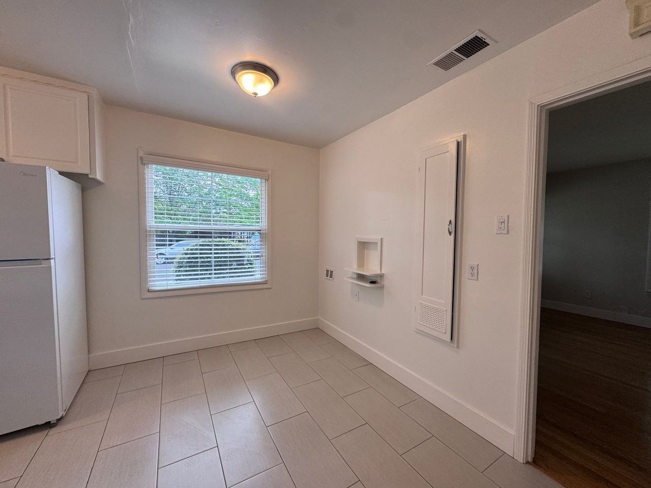 562 Lagomarsino Way - Photo 6 of 13