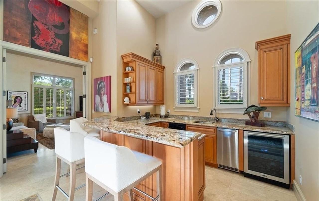 550 550 21st Avenue Street - Photo 6 of 44