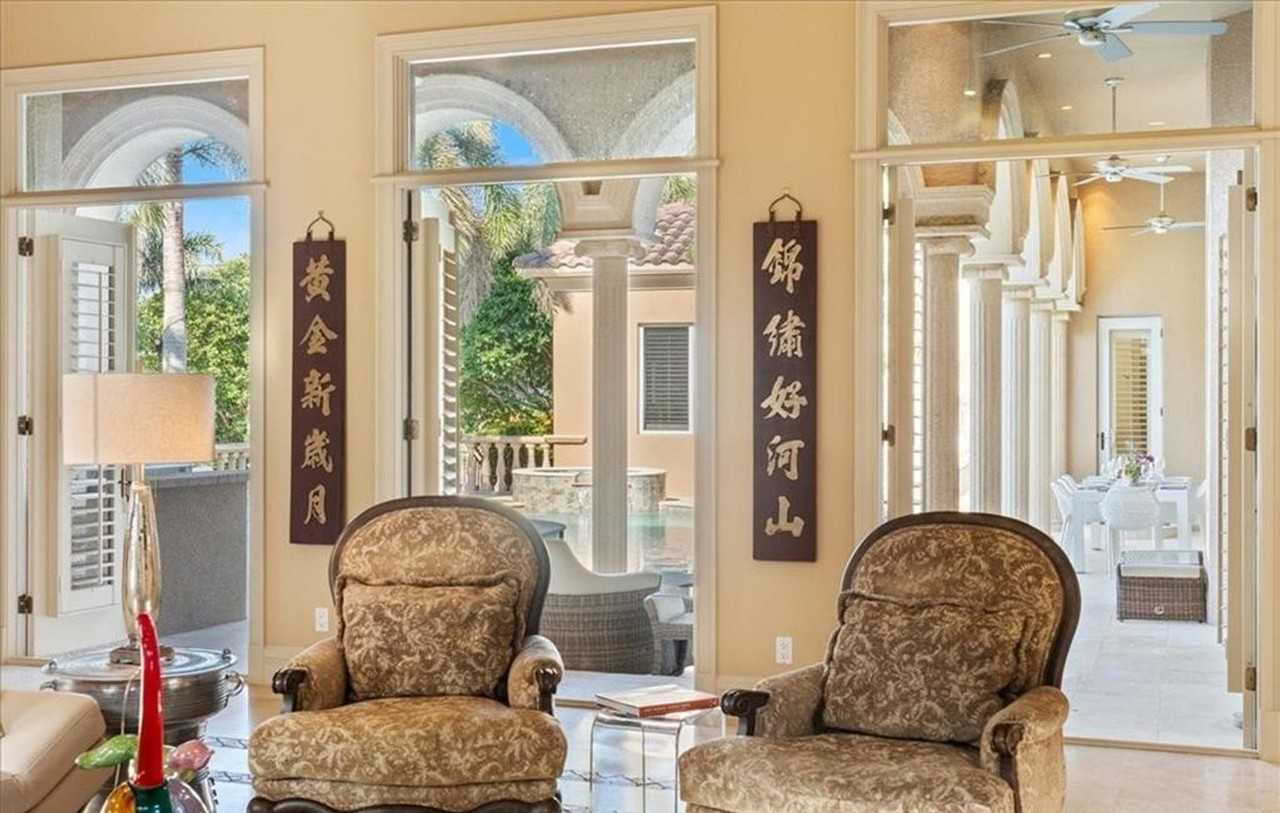 550 550 21st Avenue Street - Photo 7 of 44