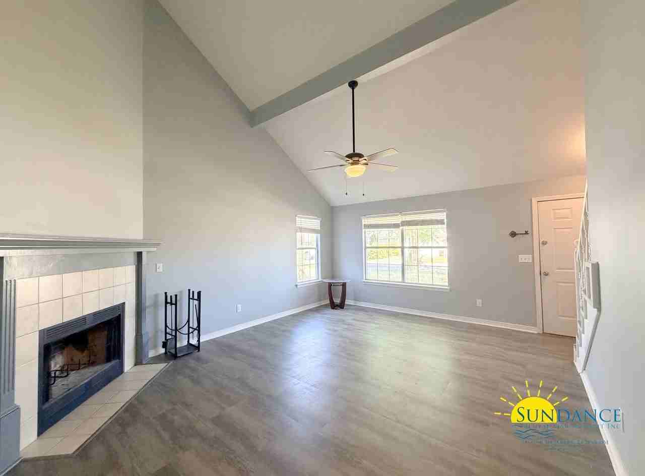 914 Lawton Ct - Photo 5 of 30