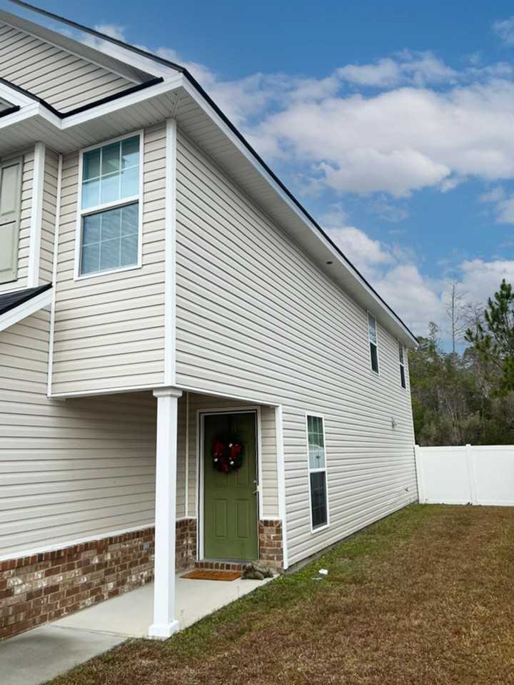 219 Grandview Dr - Photo 3 of 38