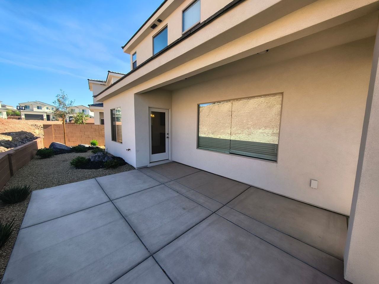 1471 E White Desert Dr - Photo 4 of 23
