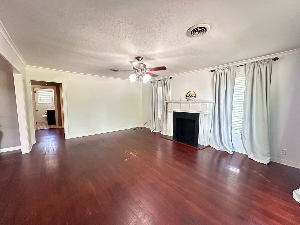 316 Elmwood Cir - Photo 2 of 23