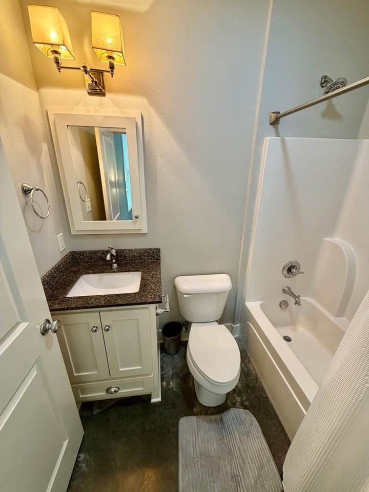 306 W 6th - Photo 7 of 10
